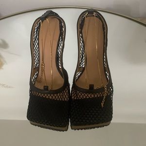 Sold!!! Bottega Veneta Stretch Heels